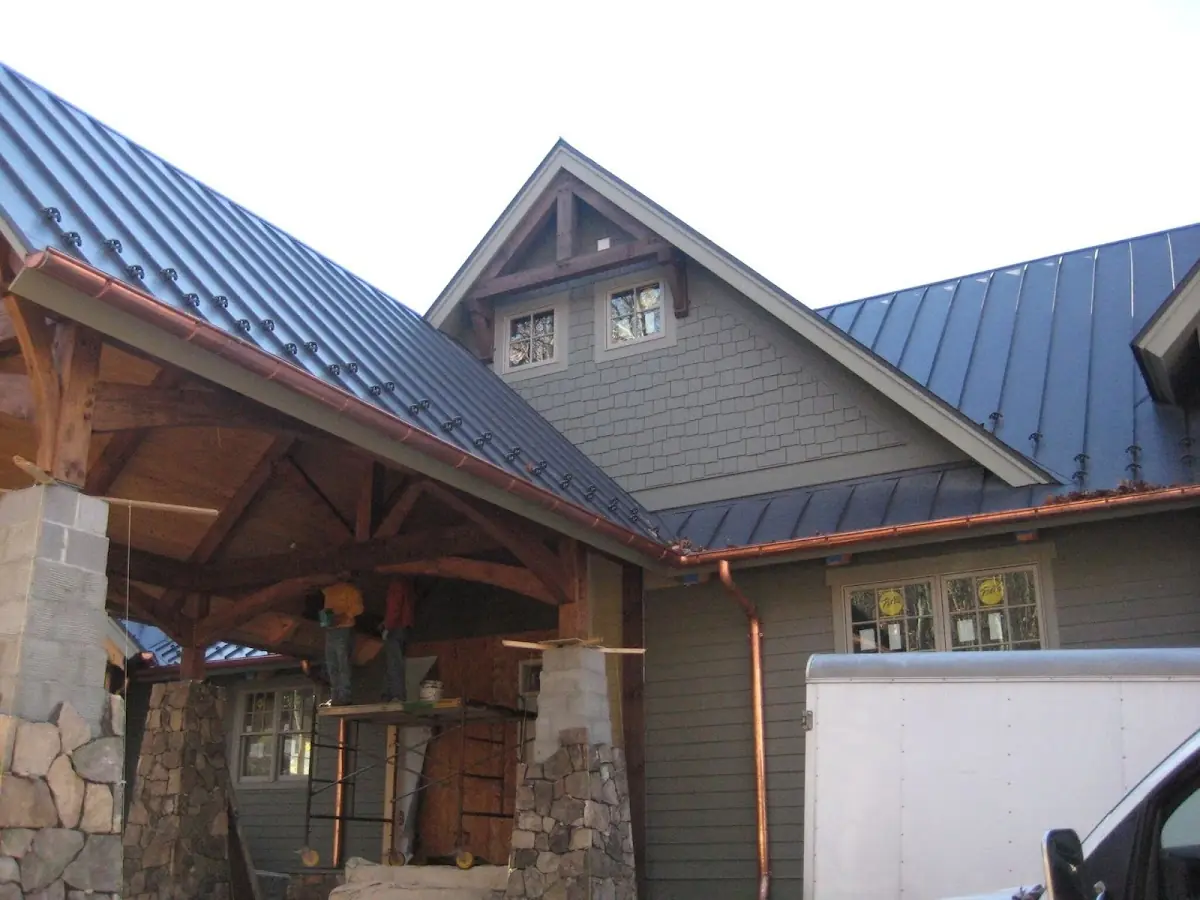 Craftsman Roofing team delivering quality roofing work in Walnut Hills Estates